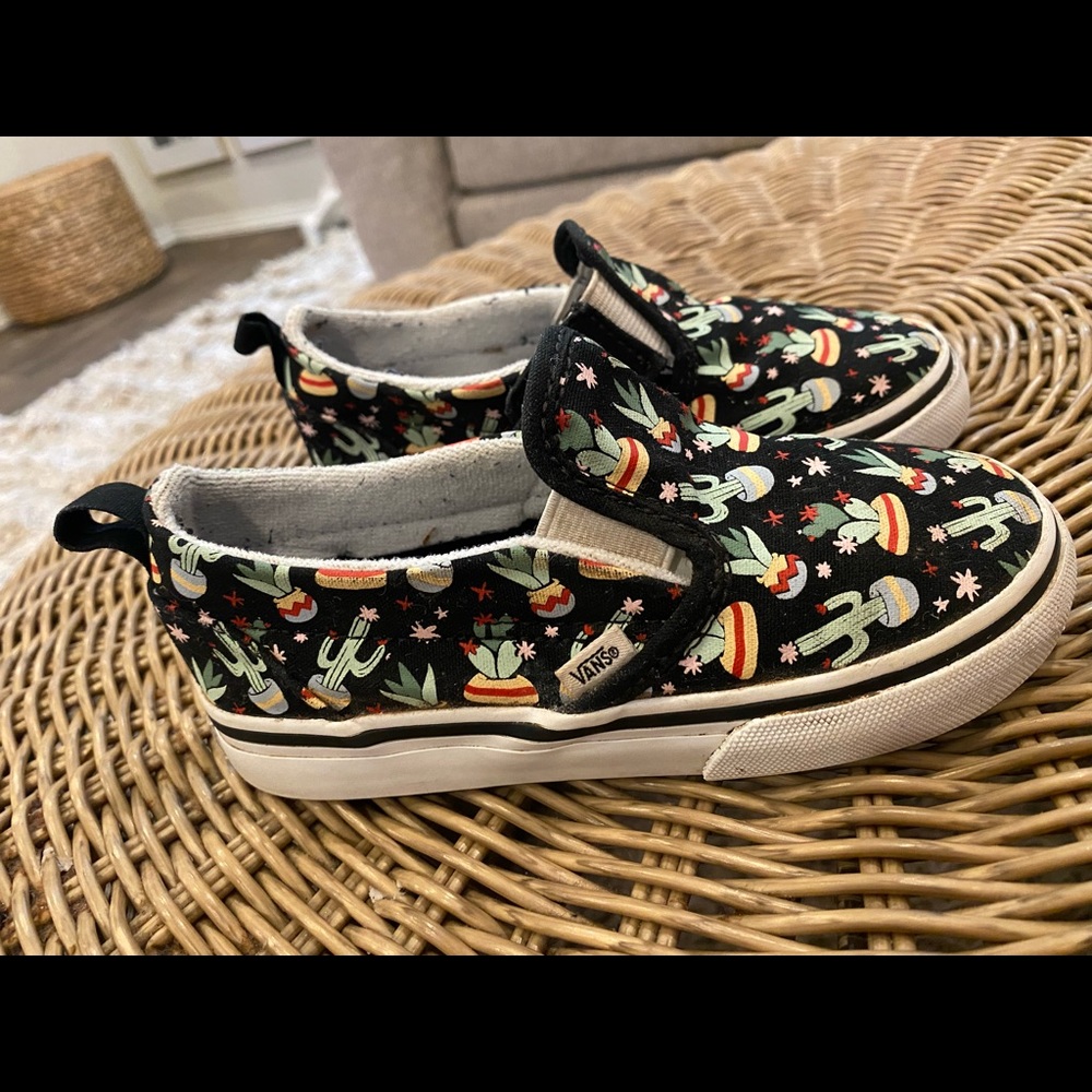 Cactus slip on Vans toddler size 10c